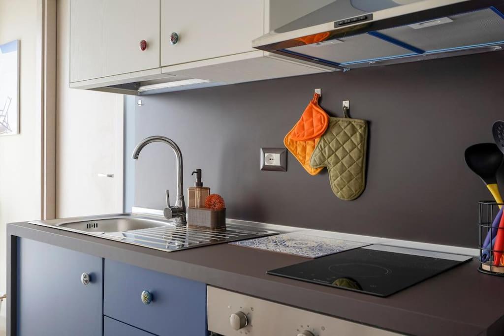Mediterranea Apartment- Central Station - Free Wifi&Netflix Bari Dış mekan fotoğraf