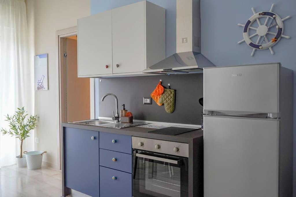 Mediterranea Apartment- Central Station - Free Wifi&Netflix Bari Dış mekan fotoğraf