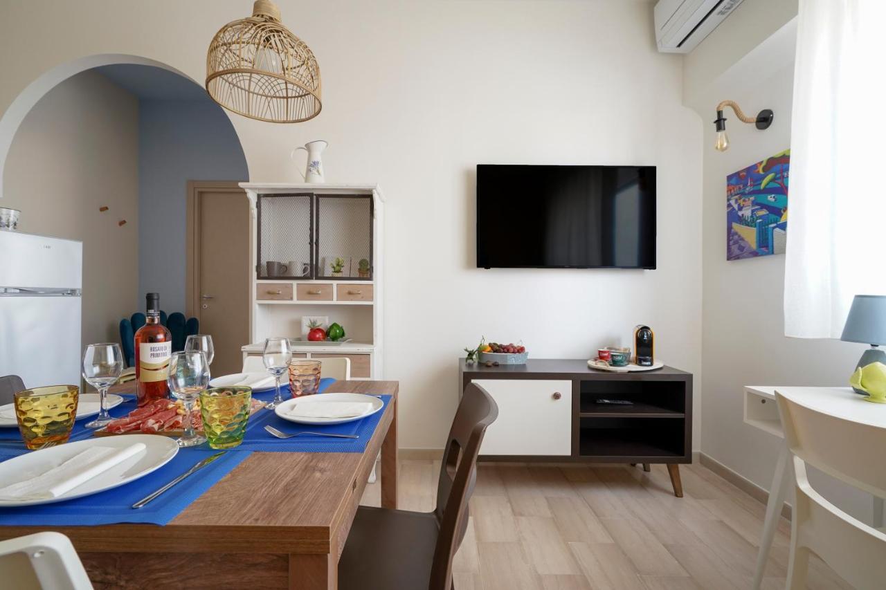 Mediterranea Apartment- Central Station - Free Wifi&Netflix Bari Dış mekan fotoğraf