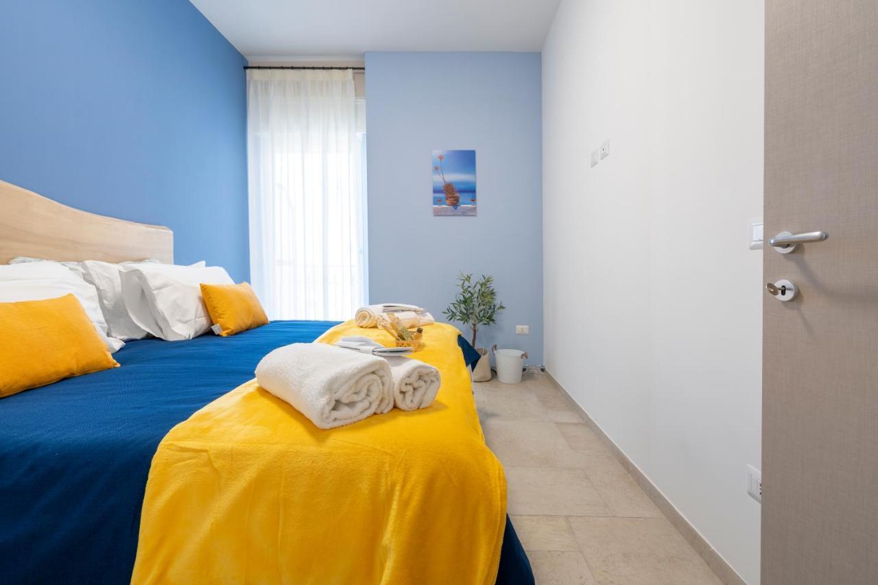 Mediterranea Apartment- Central Station - Free Wifi&Netflix Bari Dış mekan fotoğraf